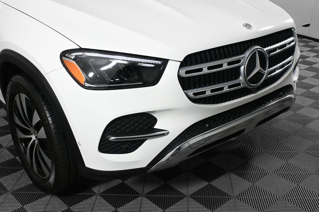 Certified 2025 Mercedes-Benz GLE 350 4MATIC image 36