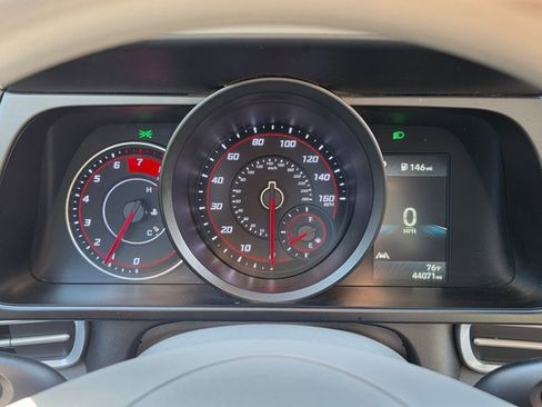 Used 2023 Hyundai Elantra SEL w/ Cargo Package image 19