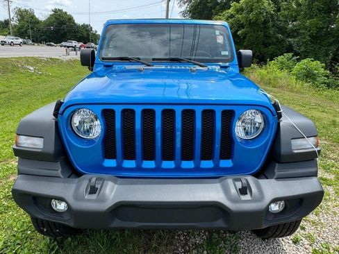 Used 2022 Jeep Wrangler Sport AWD/4WD image 10