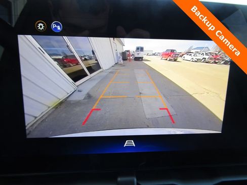 Used 2026 Chevrolet Equinox LT w/ Convenience Package II image 17