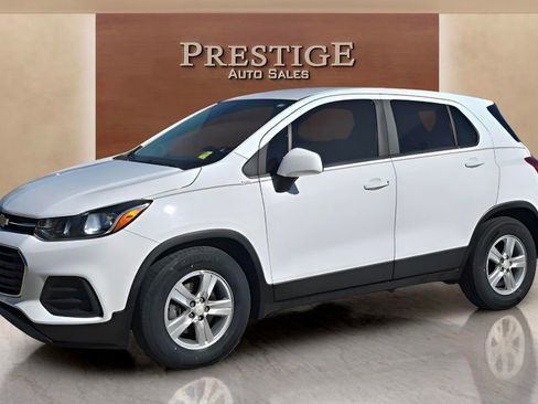 Used 2020 Chevrolet Trax LS image 24