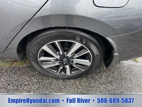 Used 2025 Nissan Versa SV w/ Trunk Package FWD image 11