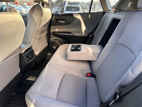 Certified 2022 Toyota Venza LE image 11