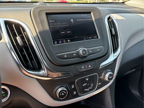 Certified 2024 Chevrolet Equinox LS w/ LS Convenience Package FWD image 10