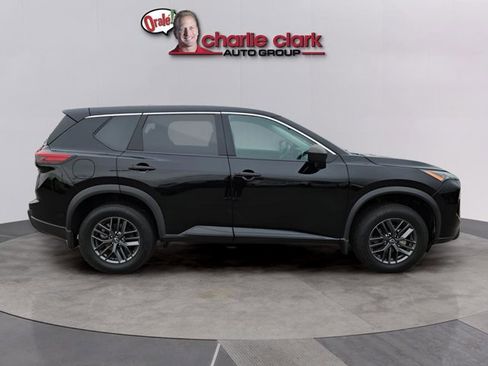 Certified 2024 Nissan Rogue S image 7