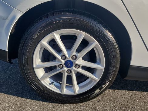 Used 2017 Ford Focus SE image 5