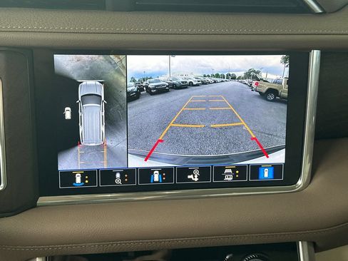 Used 2021 GMC Yukon Denali w/ Denali Ultimate Package AWD/4WD image 22