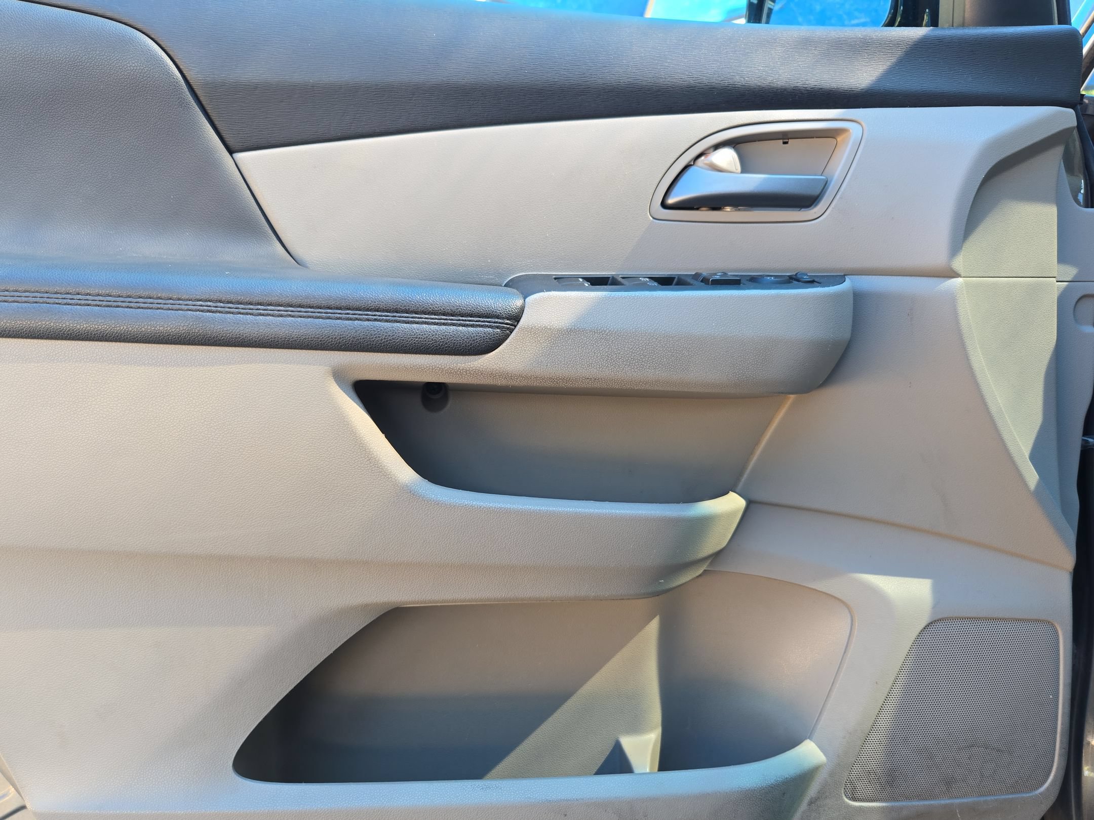 Used 2012 Honda Odyssey EX-L image 10