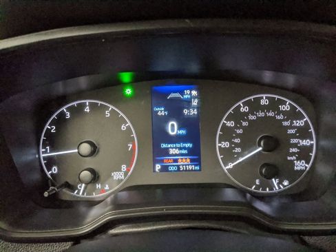 Used 2024 Toyota Corolla LE image 12