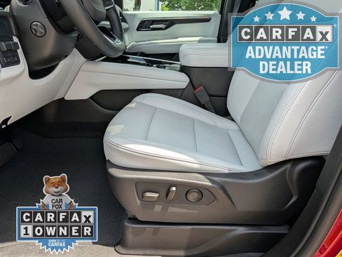Certified 2025 Chevrolet Tahoe Premier w/ Sun And Tow Package AWD/4WD image 18