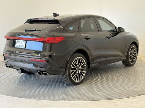 Used 2025 Audi SQ5 Prestige AWD/4WD image 9