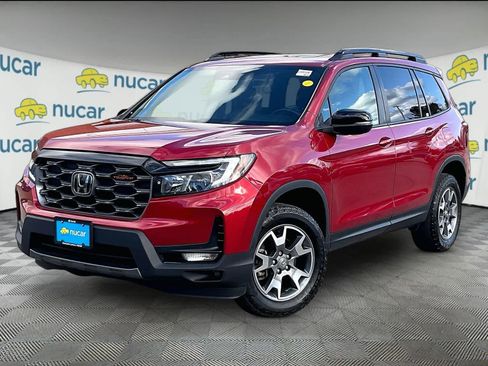 Used 2023 Honda Passport TrailSport image 3
