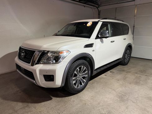 Used 2017 Nissan Armada SL w/ Technology Package AWD/4WD image 3