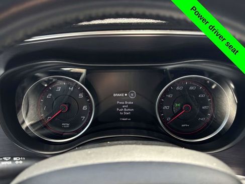 Used 2018 Dodge Charger SXT RWD image 21