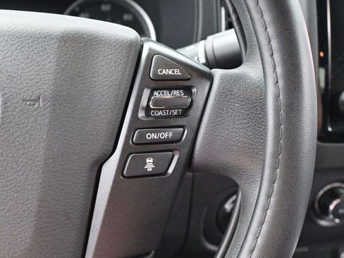 Used 2023 Nissan Frontier SV w/ Midnight Edition Package image 17