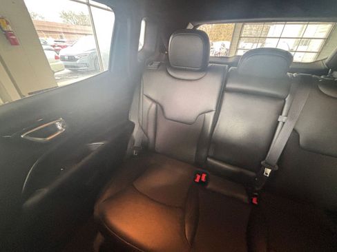 Used 2025 Jeep Compass Trailhawk image 43