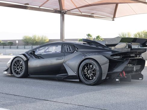 Used 2022 Lamborghini Huracan EVO RWD image 8