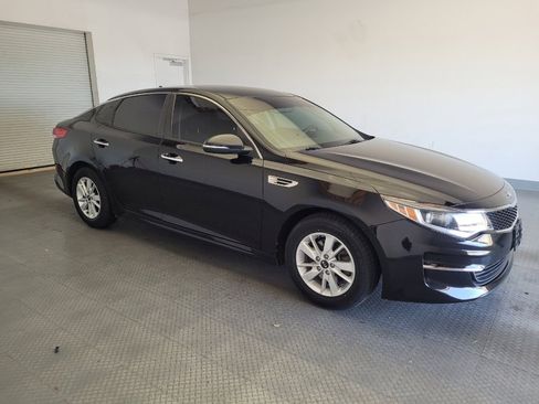 Used 2017 Kia Optima LX FWD image 11