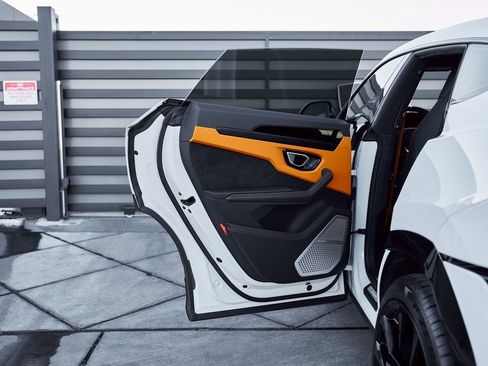 Used 2024 Lamborghini Urus S image 28