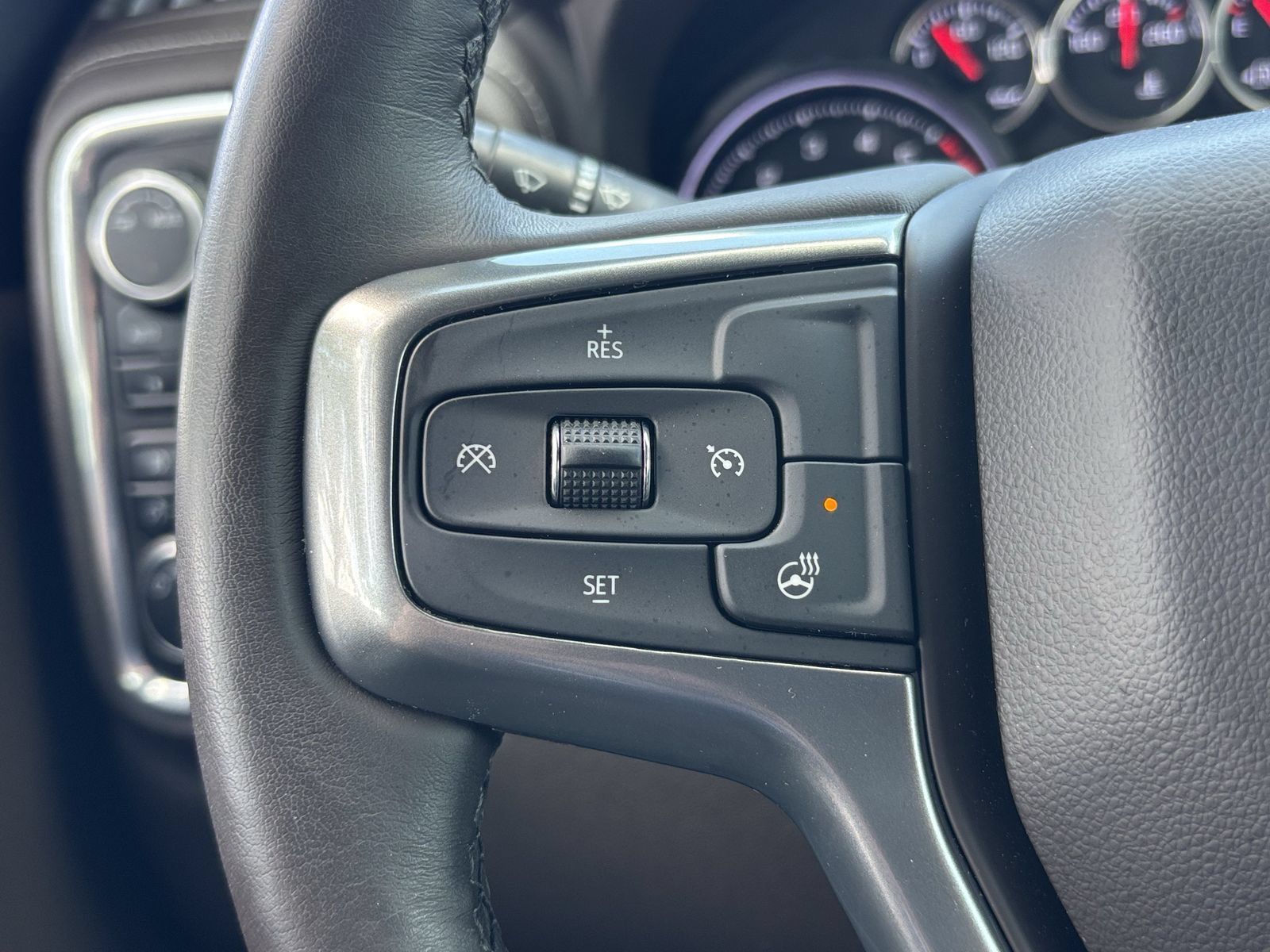 Used 2022 Chevrolet Silverado 1500 RST AWD/4WD image 33