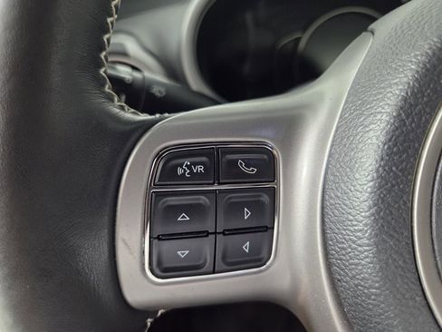 Used 2014 SRT Viper GTS w/ GTS Laguna Interior Package RWD image 18
