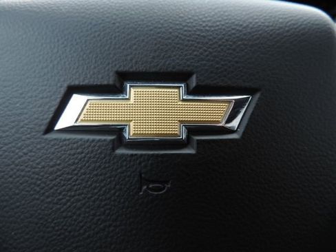 Used 2025 Chevrolet Silverado 1500 LT RWD image 29
