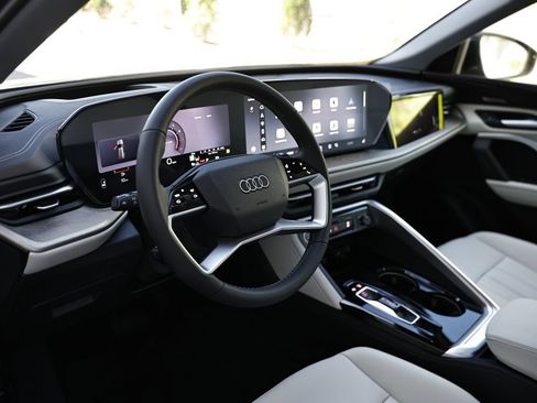 New 2026 Audi Q5 Premium AWD/4WD image 17