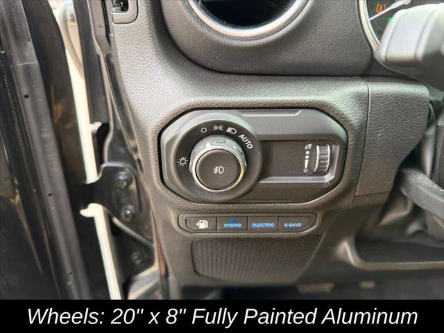 Certified 2023 Jeep Wrangler Unlimited Sahara w/ Cold Weather Group AWD/4WD image 18