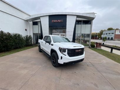 New 2026 GMC Sierra 1500 Pro w/ Graphite Edition