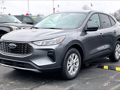 New 2026 Ford Escape Active image 2