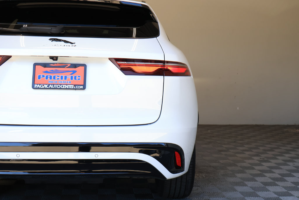 Used 2024 Jaguar F-PACE R-Dynamic S AWD/4WD image 13