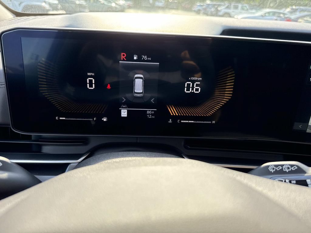 New 2027 Kia Carnival LX FWD image 13