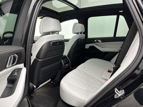 Used 2025 BMW X5 xDrive50e w/ M Sport Package image 29