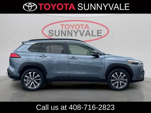Certified 2025 Toyota Corolla Cross XLE AWD/4WD image 10