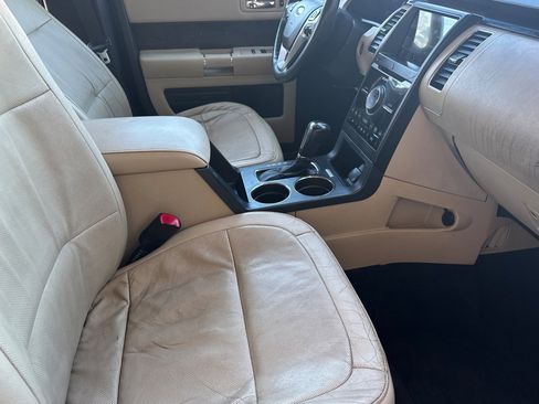 Used 2019 Ford Flex Limited image 17