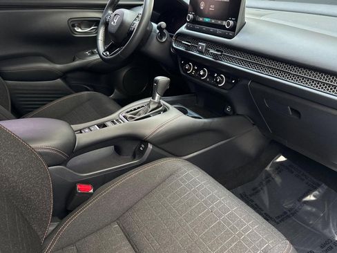 Certified 2024 Honda HR-V Sport image 31