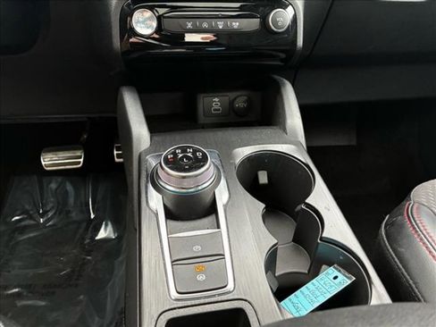 Used 2024 Ford Escape ST-Line w/ Tech Pack #1 AWD/4WD image 13