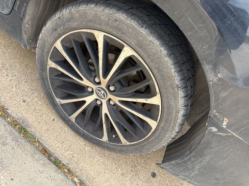 Used 2018 Toyota Camry SE image 7