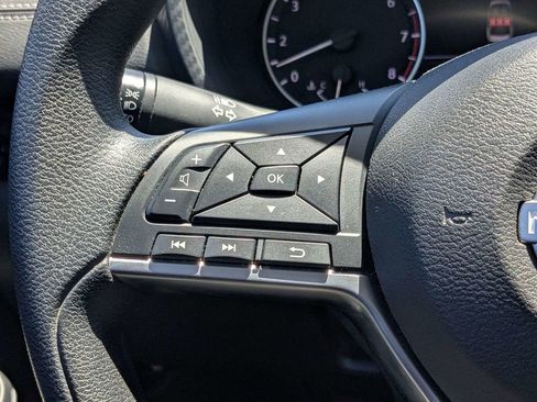 Used 2025 Nissan Sentra SV FWD image 21