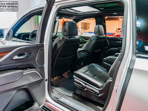 Used 2021 Cadillac Escalade ESV Premium Luxury image 10