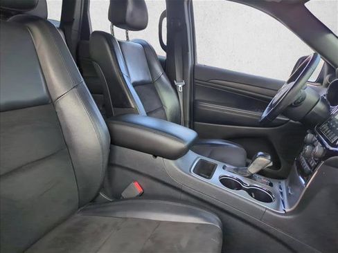 Used 2020 Jeep Grand Cherokee Altitude image 25