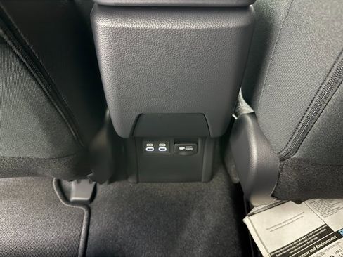 New 2026 Toyota Prius SE image 33