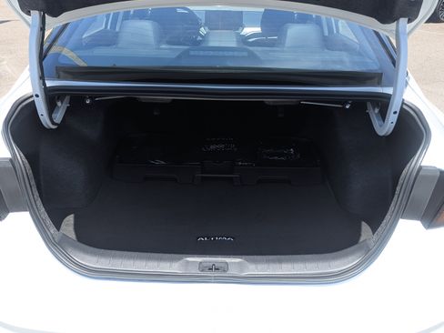 New 2026 Nissan Altima 2.5 SR FWD image 10