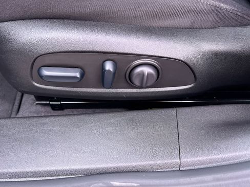 Used 2024 Chevrolet Malibu LT FWD image 12