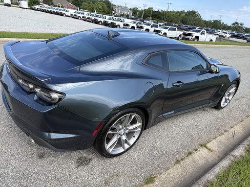 Used 2021 Chevrolet Camaro LT w/ RS Package RWD image 10