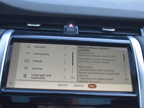 Used 2022 Land Rover Discovery Sport S image 20