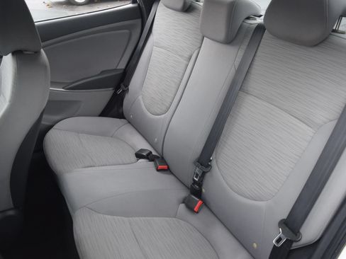 Used 2016 Hyundai Accent SE FWD image 7