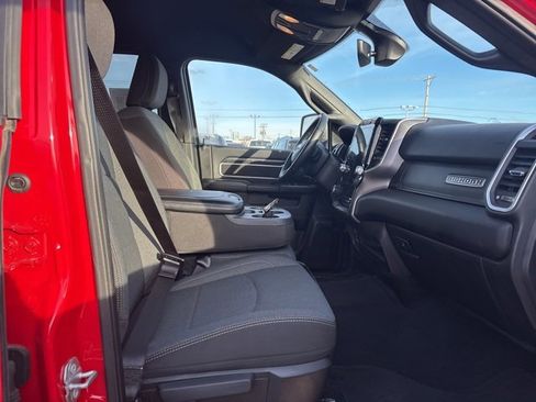 Used 2024 RAM 2500 Big Horn w/ Sport Appearance Package image 13