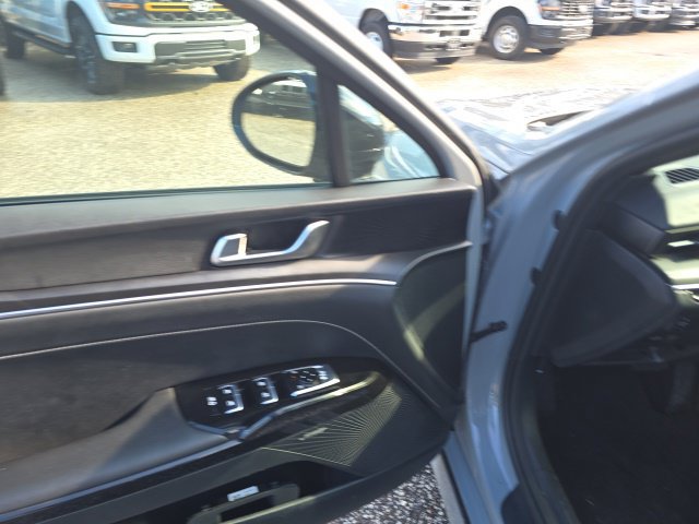 Used 2025 Kia K5 GT-Line w/ GT-Line Premium Package FWD image 11
