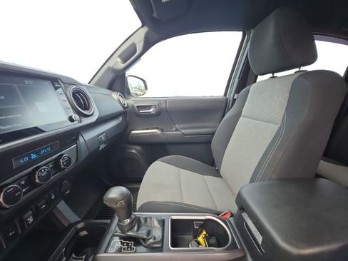 Used 2023 Toyota Tacoma TRD Off-Road w/ Technology Package image 11